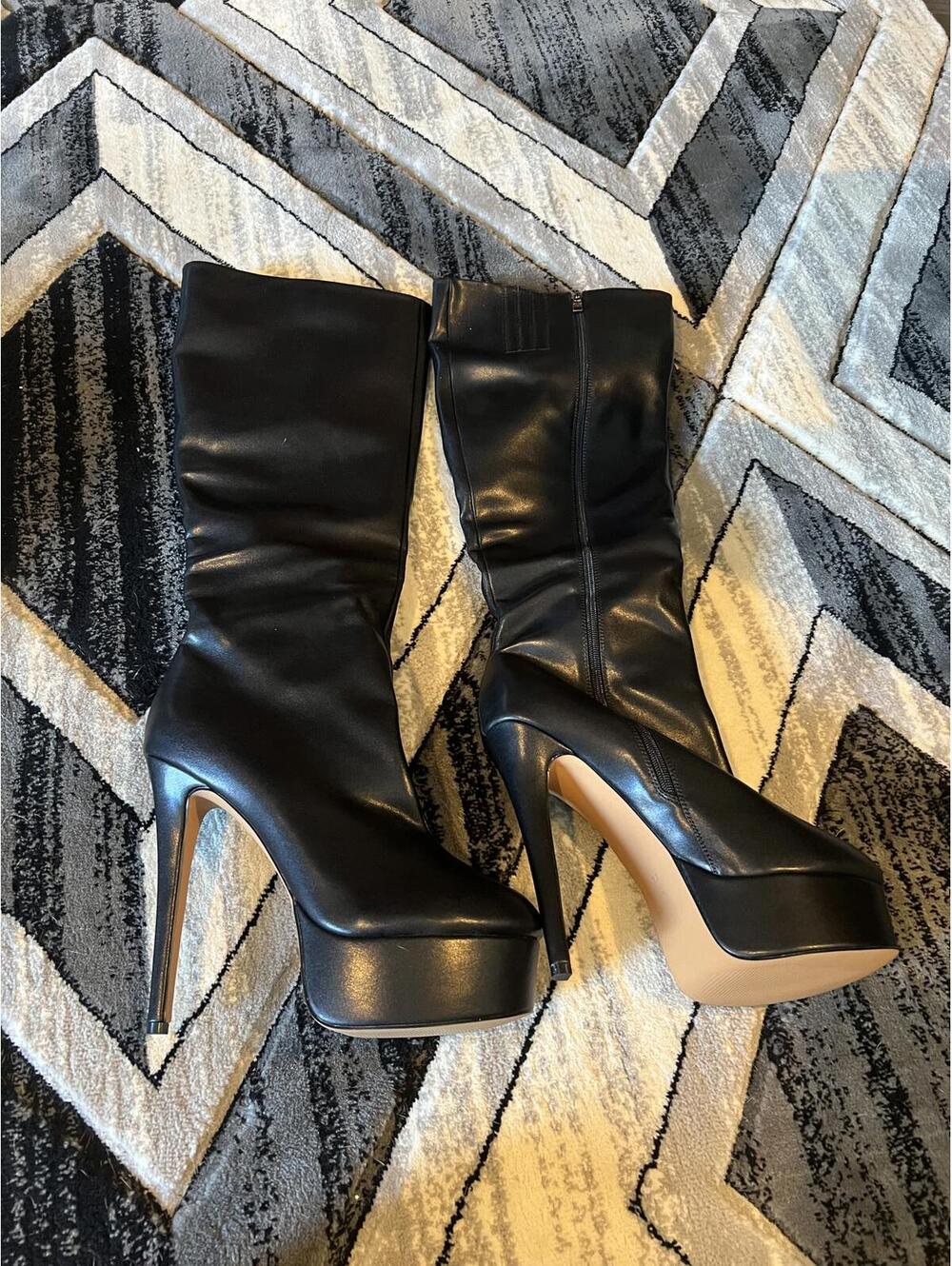 Black Platform High Heel Boots - Stylish and Bold! Comparable to US size 10/11